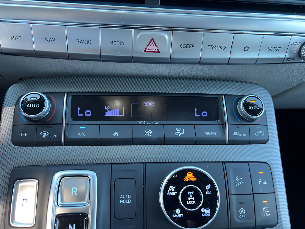 Used 2021 Hyundai Palisade Limited AWD/4WD image 33