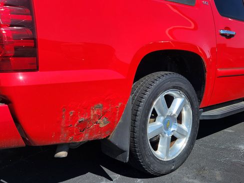 Used 2008 Chevrolet Avalanche LTZ w/ LTZ Preferred Equipment Group AWD/4WD image 14