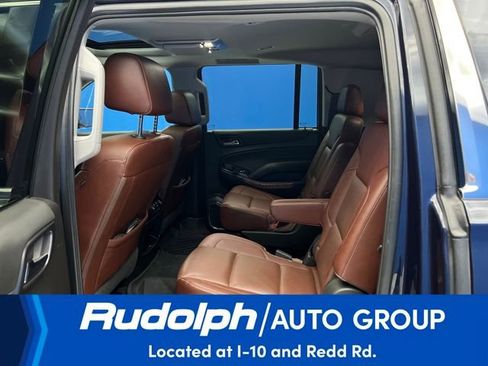 Used 2019 Chevrolet Suburban Premier w/ Premier Plus Edition image 38