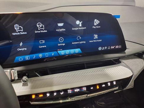 New 2026 Cadillac Optiq Sport 1 image 19