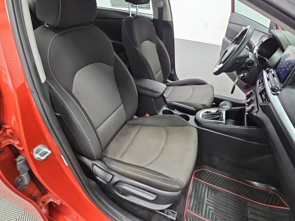 Used 2022 Kia Forte LXS FWD image 33