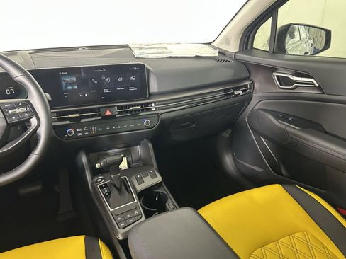 New 2026 Kia Sportage EX w/ EX Panorama Roof Package image 40