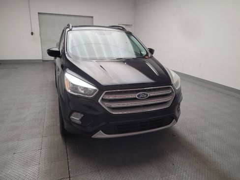 Used 2018 Ford Escape SE FWD image 14