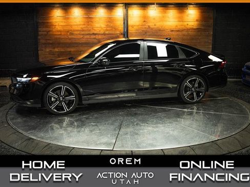 Used 2025 Honda Accord Sport image 1