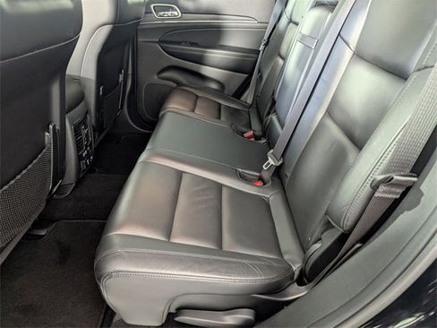 Used 2020 Jeep Grand Cherokee Limited image 29