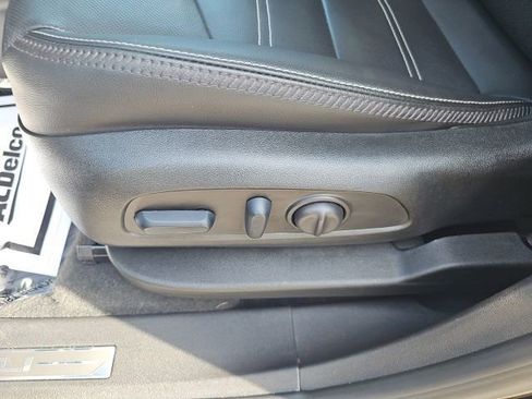 Used 2023 GMC Terrain Denali image 44