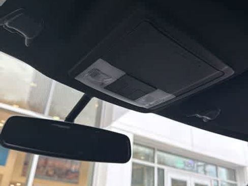 Used 2019 Ford Explorer XLT w/ Equipment Group 202A image 21