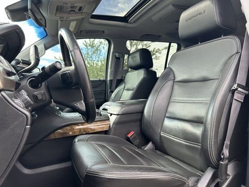 Used 2017 GMC Yukon XL Denali w/ Open Road Package image 12