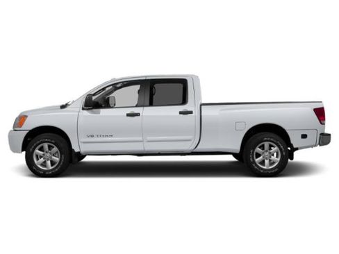 Used 2015 Nissan Titan PRO-4X w/ Pro-4x Luxury Package AWD/4WD image 6