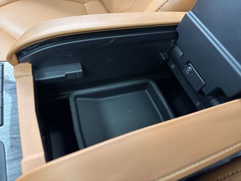 Certified 2021 Toyota Highlander Platinum image 34