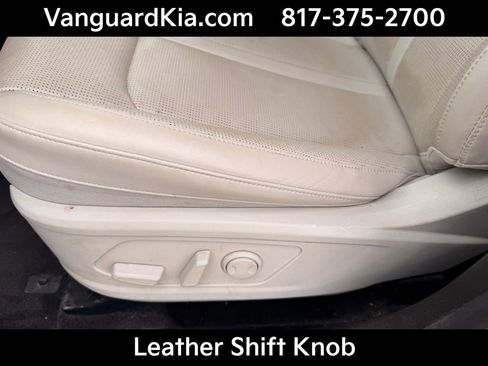 Certified 2024 Kia Sorento S image 15