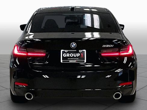 Used 2024 BMW 330i Sedan w/ Convenience Package RWD image 4
