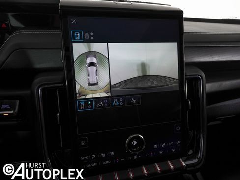 Used 2025 GMC Yukon AT4 Ultimate image 28