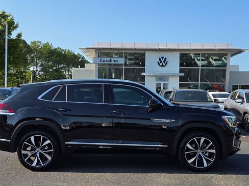 Certified 2025 Volkswagen Atlas Cross Sport SEL Premium R-Line AWD/4WD image 6