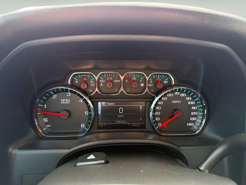 Used 2018 Chevrolet Silverado 1500 LT w/ LT Eassist Package image 14