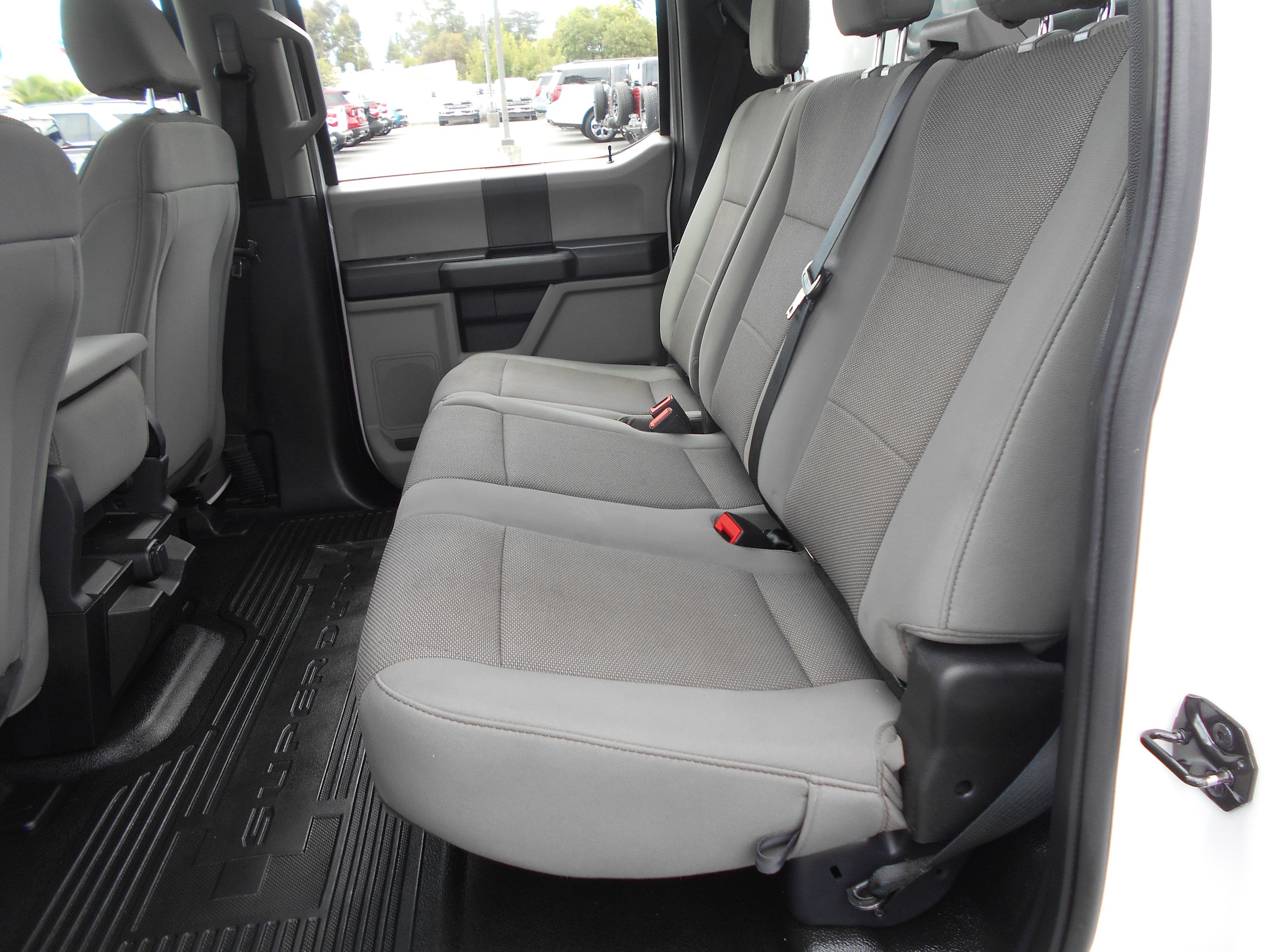Used 2020 Ford F350 XL w/ STX Appearance Package RWD image 8