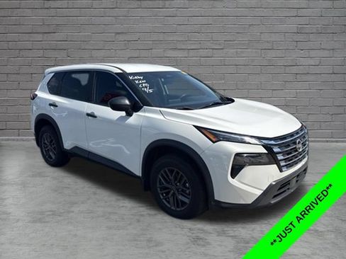 Used 2024 Nissan Rogue S FWD image 1