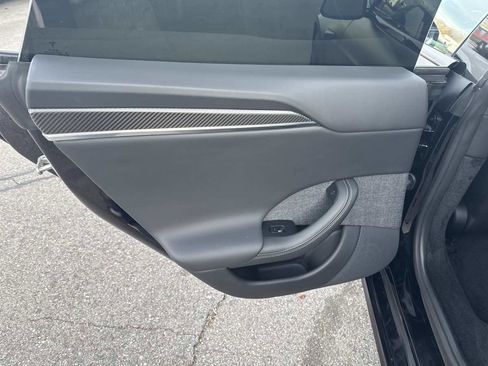 Used 2021 Tesla Model S Plaid image 13