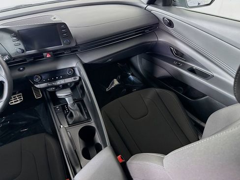 Certified 2025 Hyundai Elantra Sport FWD image 25