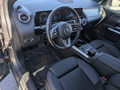 Used 2023 Mercedes-Benz GLA 250 4MATIC image 9