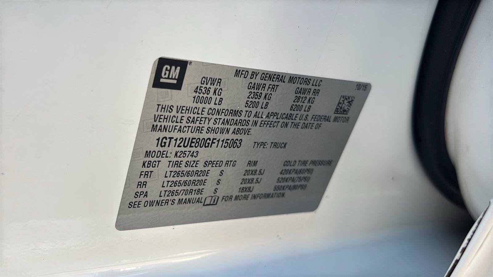 Used 2016 GMC Sierra 2500 Denali w/ Duramax Plus Package AWD/4WD image 14