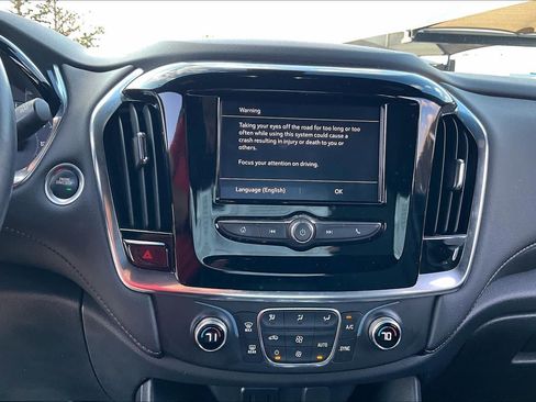 Used 2023 Chevrolet Traverse LT FWD image 31