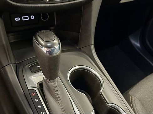 Used 2020 Chevrolet Equinox LT image 16