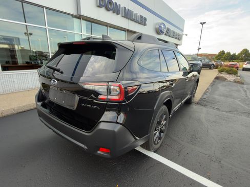 Certified 2025 Subaru Outback Onyx Edition image 3