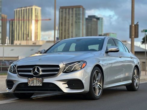 Used 2017 Mercedes-Benz E 300 image 1