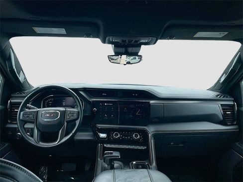 Used 2023 GMC Sierra 1500 AT4X image 22