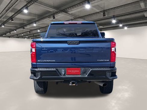 Used 2023 Chevrolet Silverado 2500 Custom w/ Custom Value Package image 15