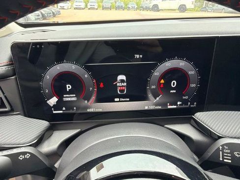 Certified 2025 Nissan Kicks SR AWD/4WD image 4