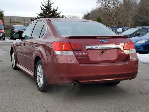 Used 2010 Subaru Legacy 2.5i Premium AWD/4WD image 3