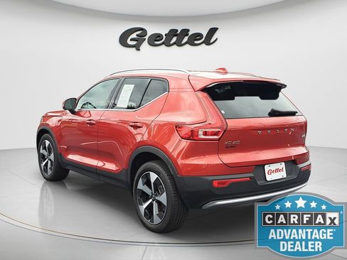 Used 2023 Volvo XC40 B5 Plus w/ Driver Assist Package AWD/4WD image 7
