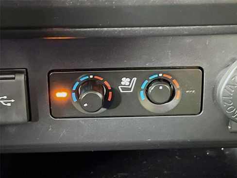 Used 2021 Toyota 4Runner Limited AWD/4WD image 25