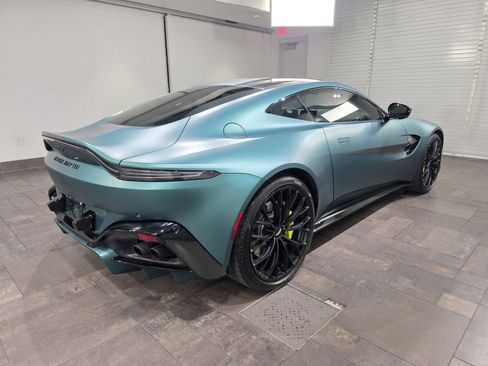 Used 2023 Aston Martin V8 Vantage Coupe image 22