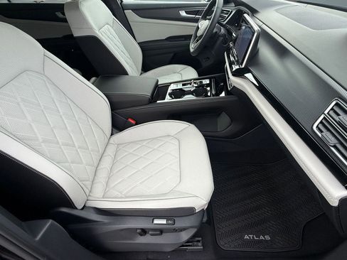 New 2026 Volkswagen Atlas Cross Sport SEL Premium R-Line image 20