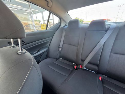 Used 2025 Nissan Altima 2.5 SV FWD image 34