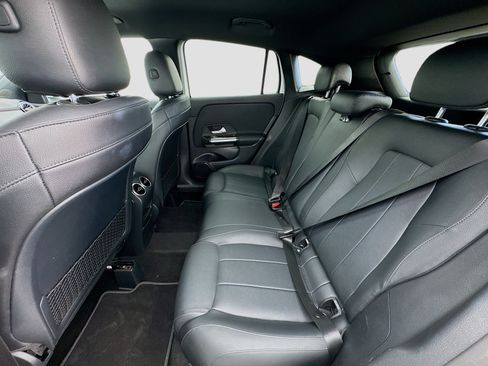 Used 2021 Mercedes-Benz GLA 250 image 15