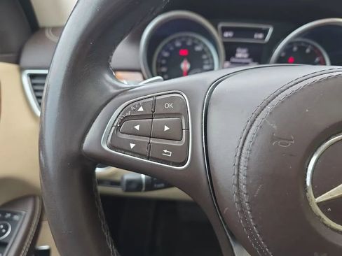 Used 2017 Mercedes-Benz GLS 450 4MATIC image 19