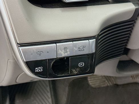Used 2024 Hyundai Ioniq 5 SEL image 17