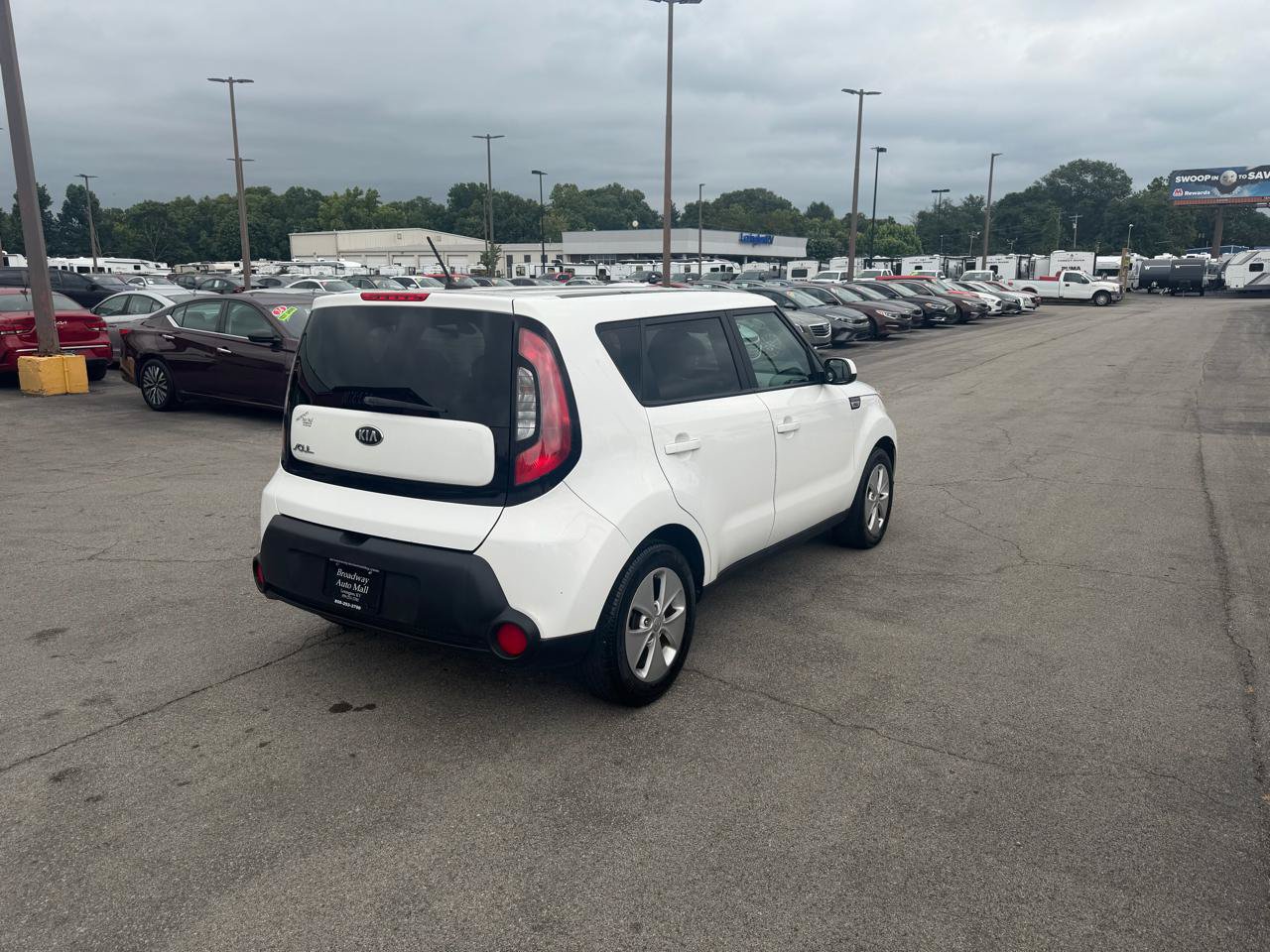 Used 2016 Kia Soul FWD image 3