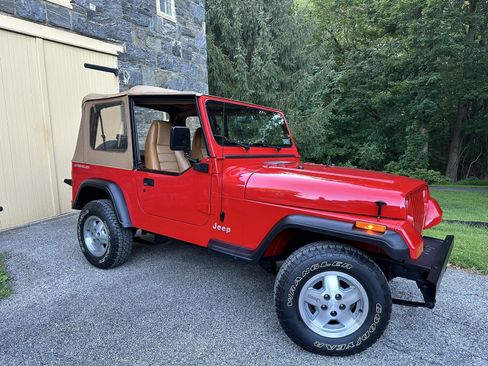 Used 1995 Jeep Wrangler Rio Grande AWD/4WD image 1