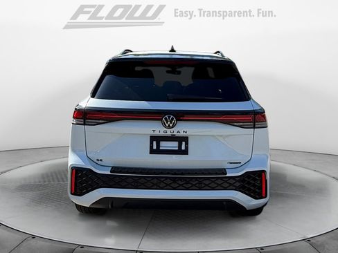 New 2026 Volkswagen Tiguan SE R-Line AWD/4WD image 6