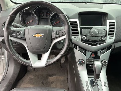 Used 2014 Chevrolet Cruze LT w/ Sun, Sound and Sport Package image 18