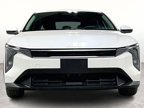 Used 2025 Kia K4 LXS image 5