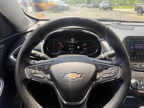 Used 2024 Chevrolet Malibu LT FWD image 23