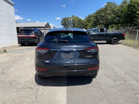 Used 2023 Maserati Levante GT image 3