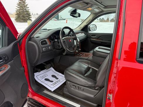 Used 2008 Chevrolet Avalanche LTZ w/ LTZ Preferred Equipment Group image 8