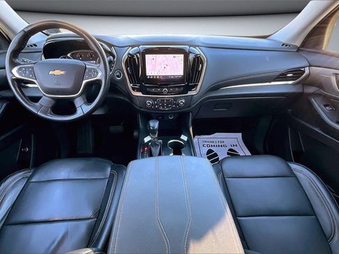 Used 2021 Chevrolet Traverse LT image 7